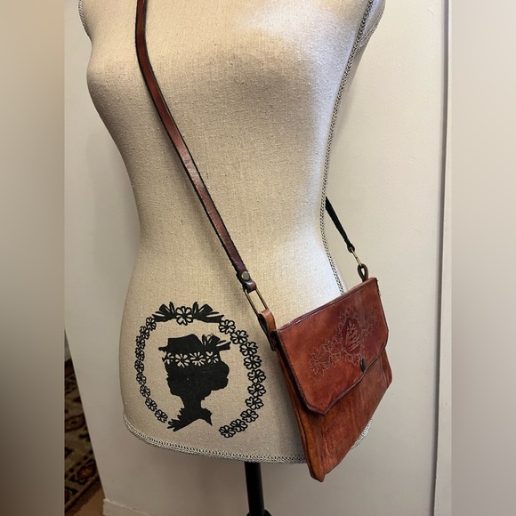 Vintage Hand Tooled Genuine Leather Mini Bag Schooner Maple Leafs - Picture 11 of 11